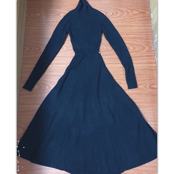 Black Long Prom Dress with Open Back& White Ribbon - Picture 2 of 4